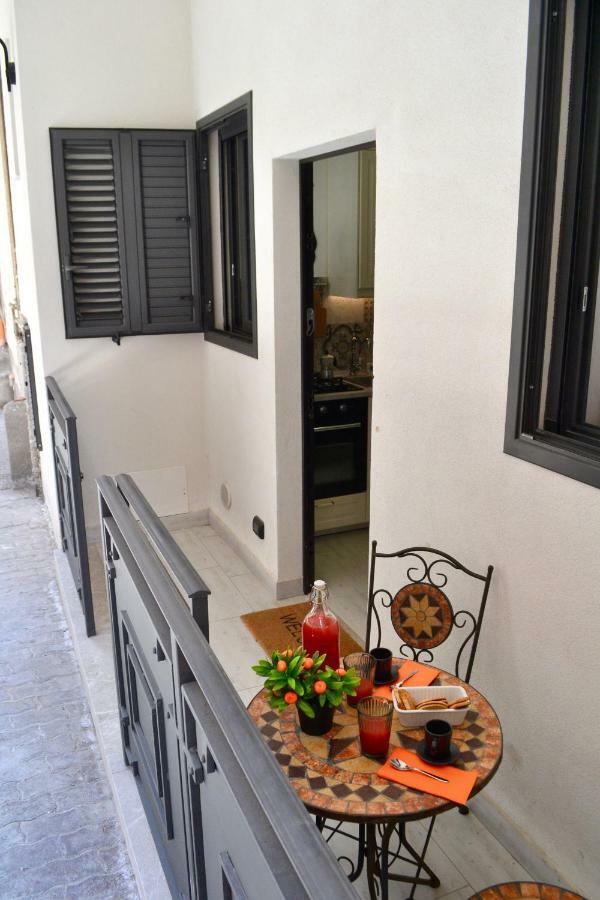 I Pupi - Sicilian Apartment Giardini-Naxos Buitenkant foto