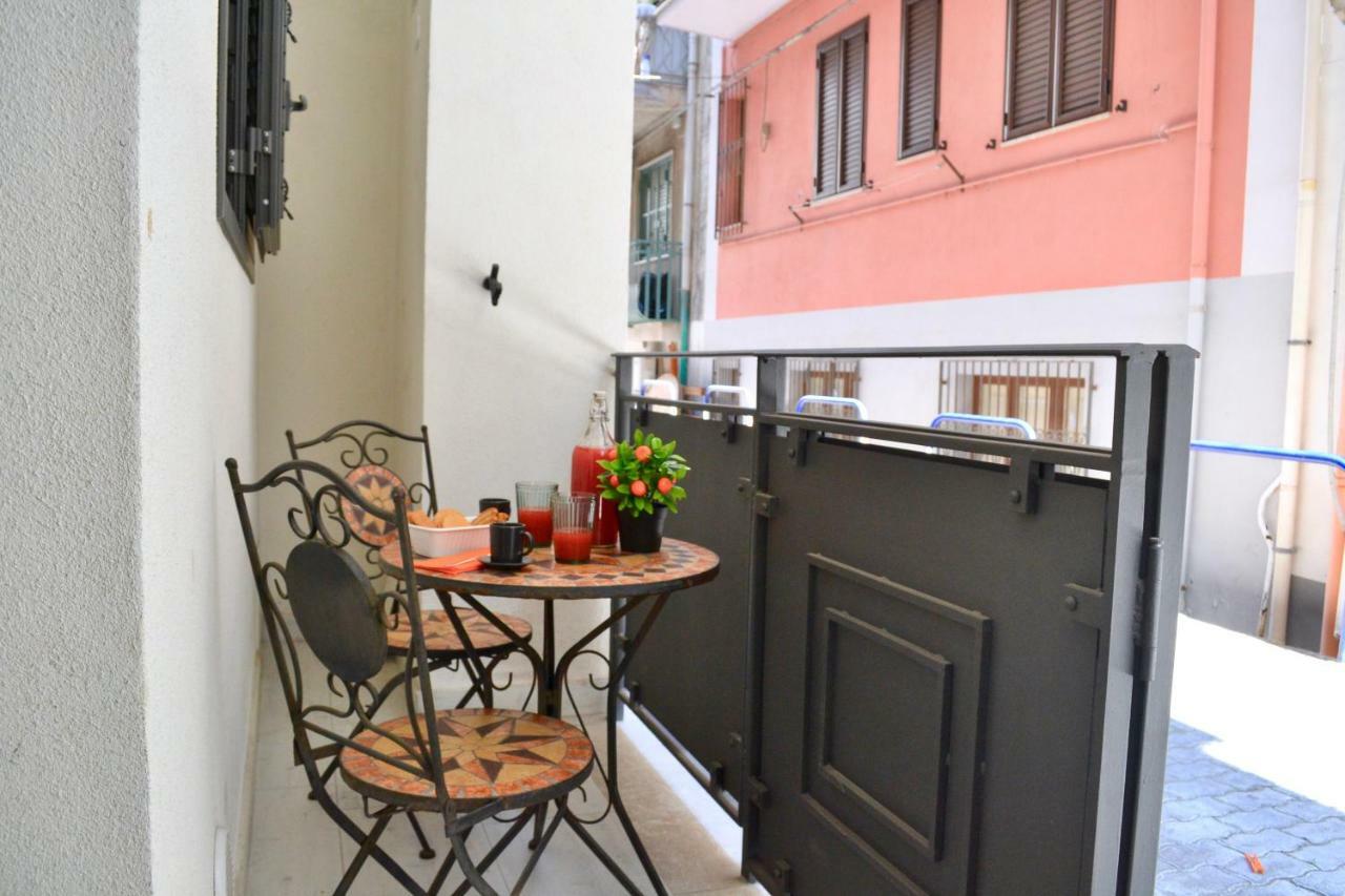 I Pupi - Sicilian Apartment Giardini-Naxos Buitenkant foto