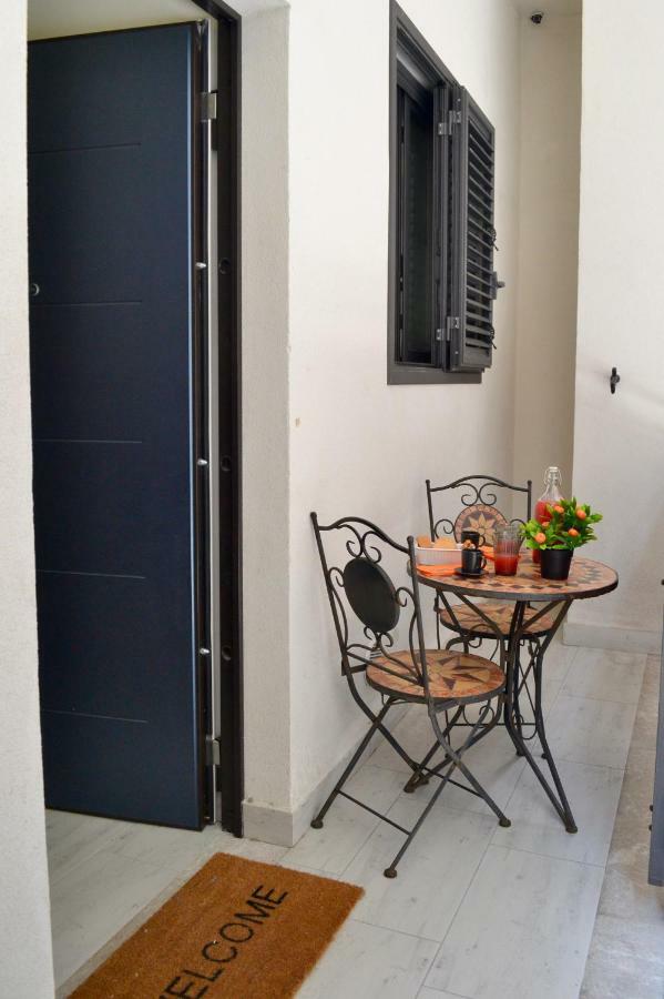 I Pupi - Sicilian Apartment Giardini-Naxos Buitenkant foto