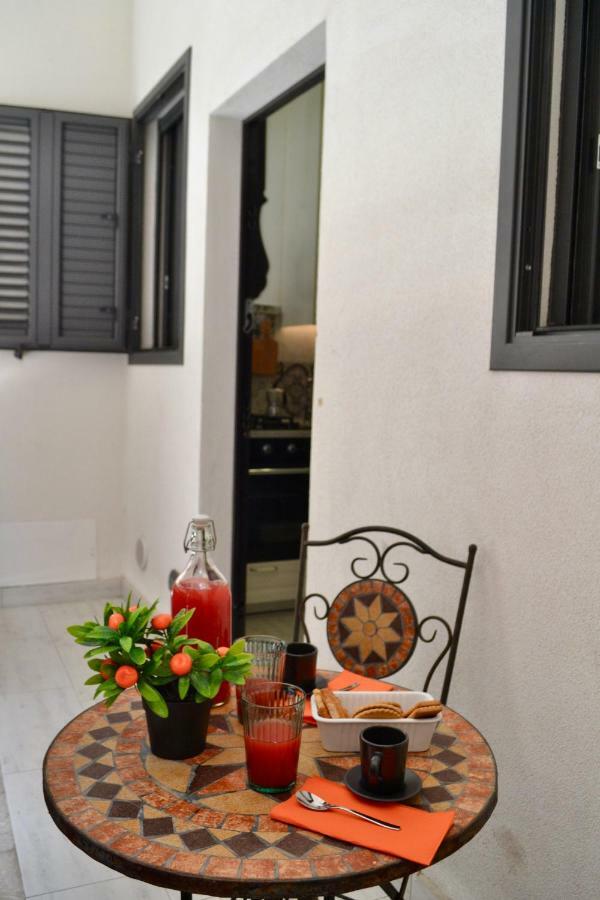 I Pupi - Sicilian Apartment Giardini-Naxos Buitenkant foto